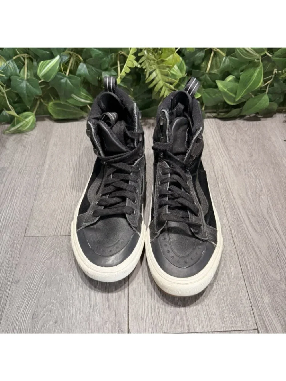 Vans please check